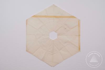 Molde hexagonal de papel mantequilla